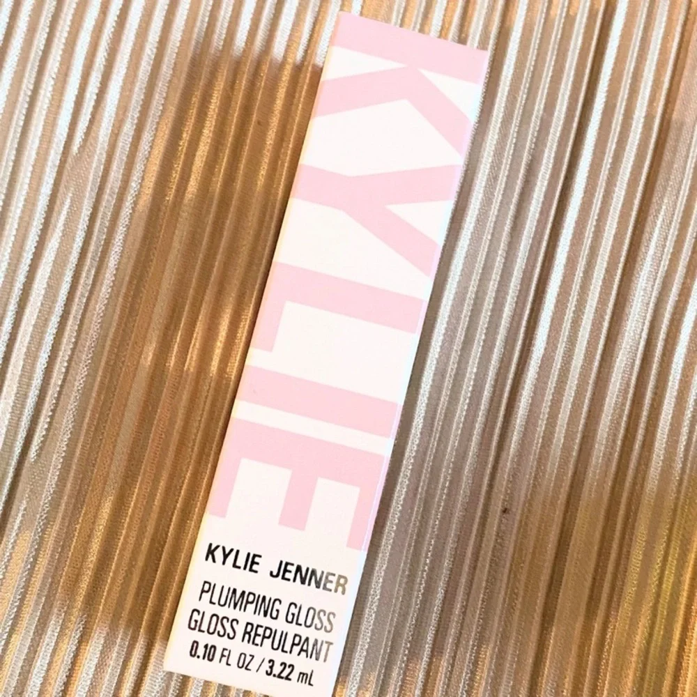 Kylie Jenner 618 CURVE HIM Plumping Gloss Lip Gloss .10 oz Full Size